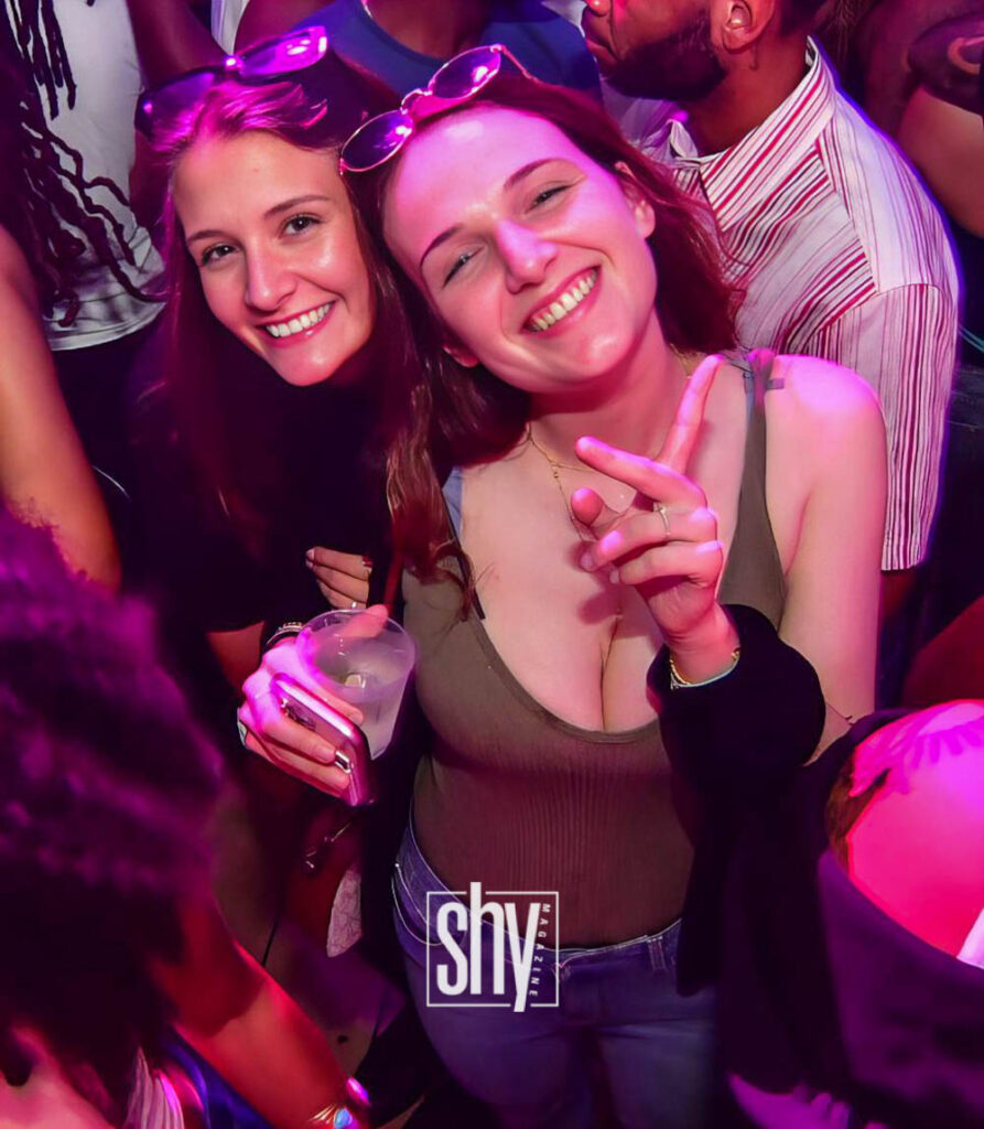 air lounge shy mag 66