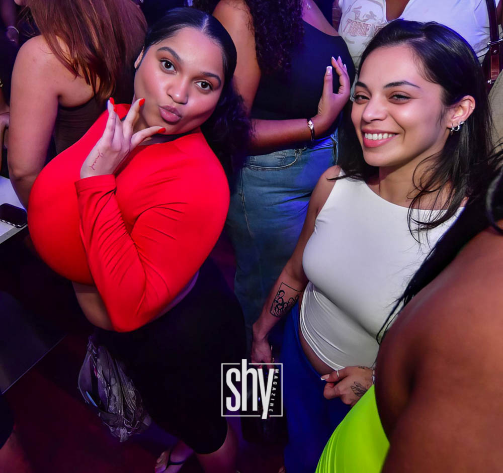 air lounge shy mag 83