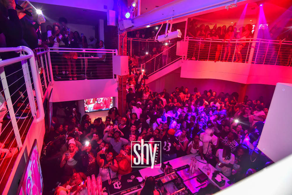 air lounge shy mag 93