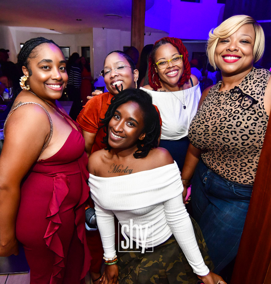 air lounge shy magazine 39