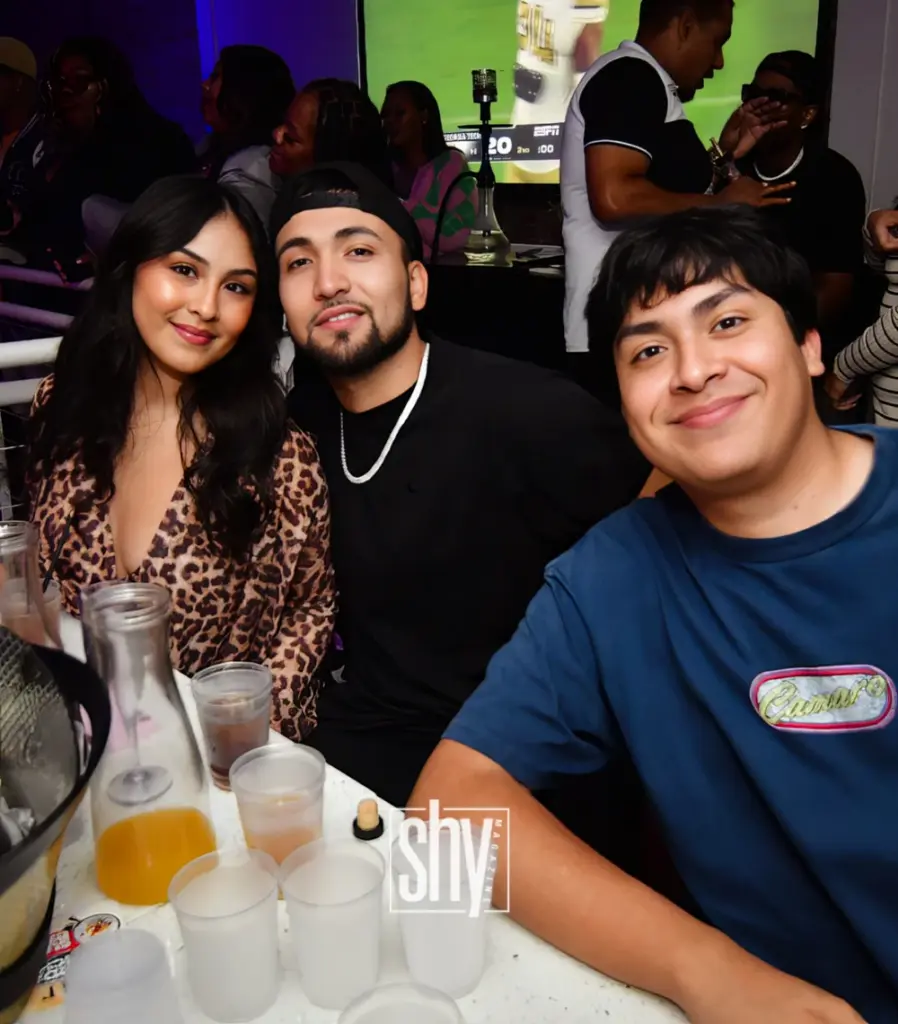 air lounge shy magazine 61