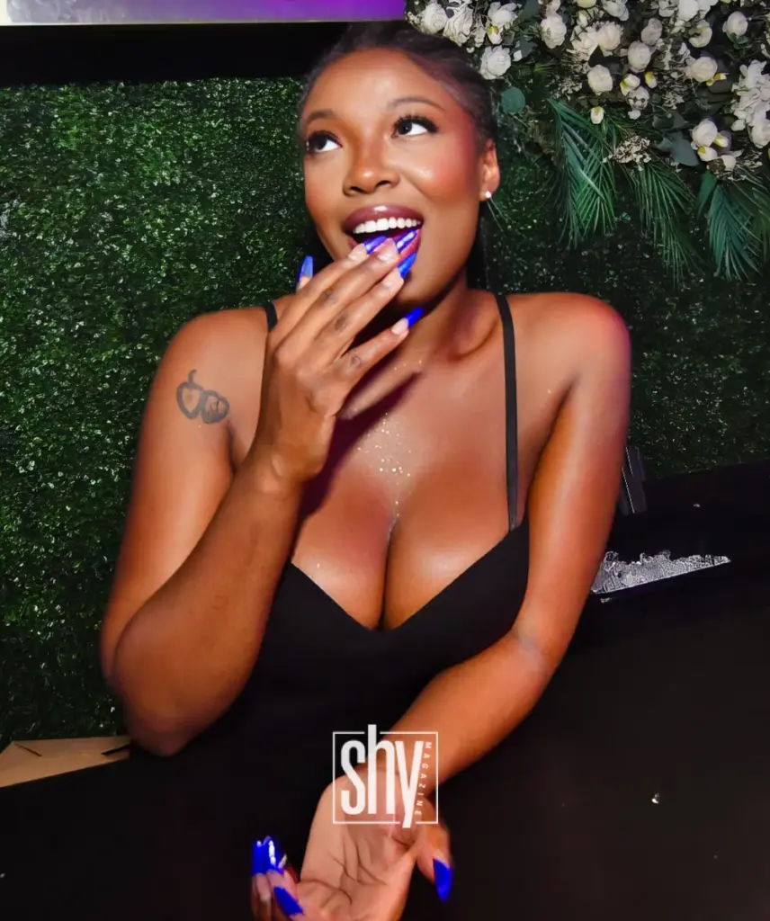air lounge shy magazine 73