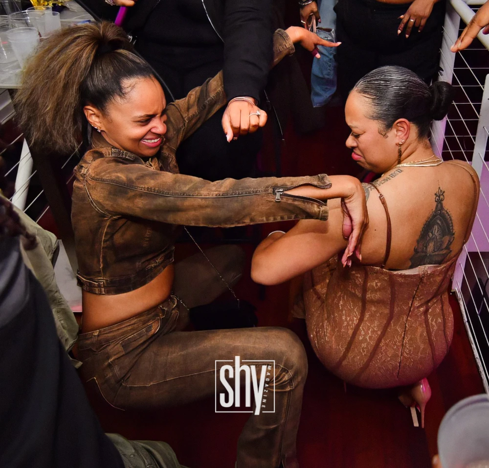 air lounge shy magazine 104