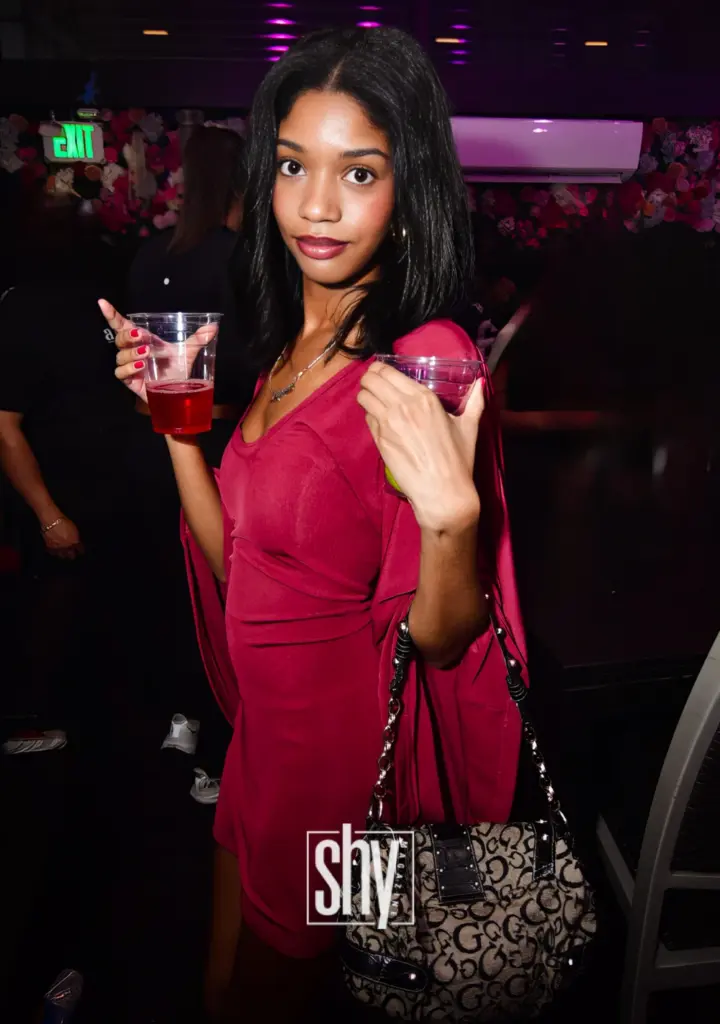 air lounge shy magazine 117