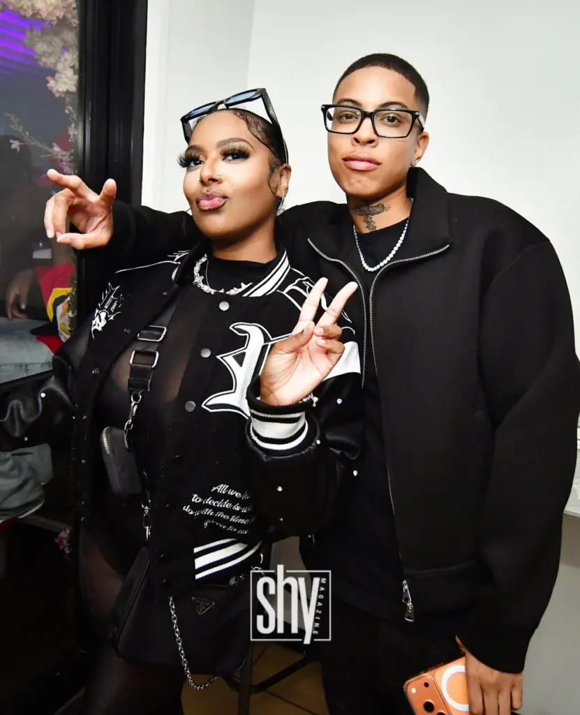 air lounge shy magazine 3