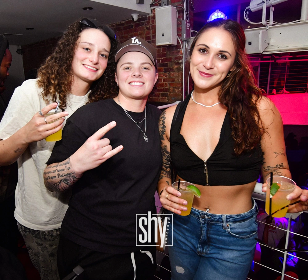 air lounge shy magazine 49