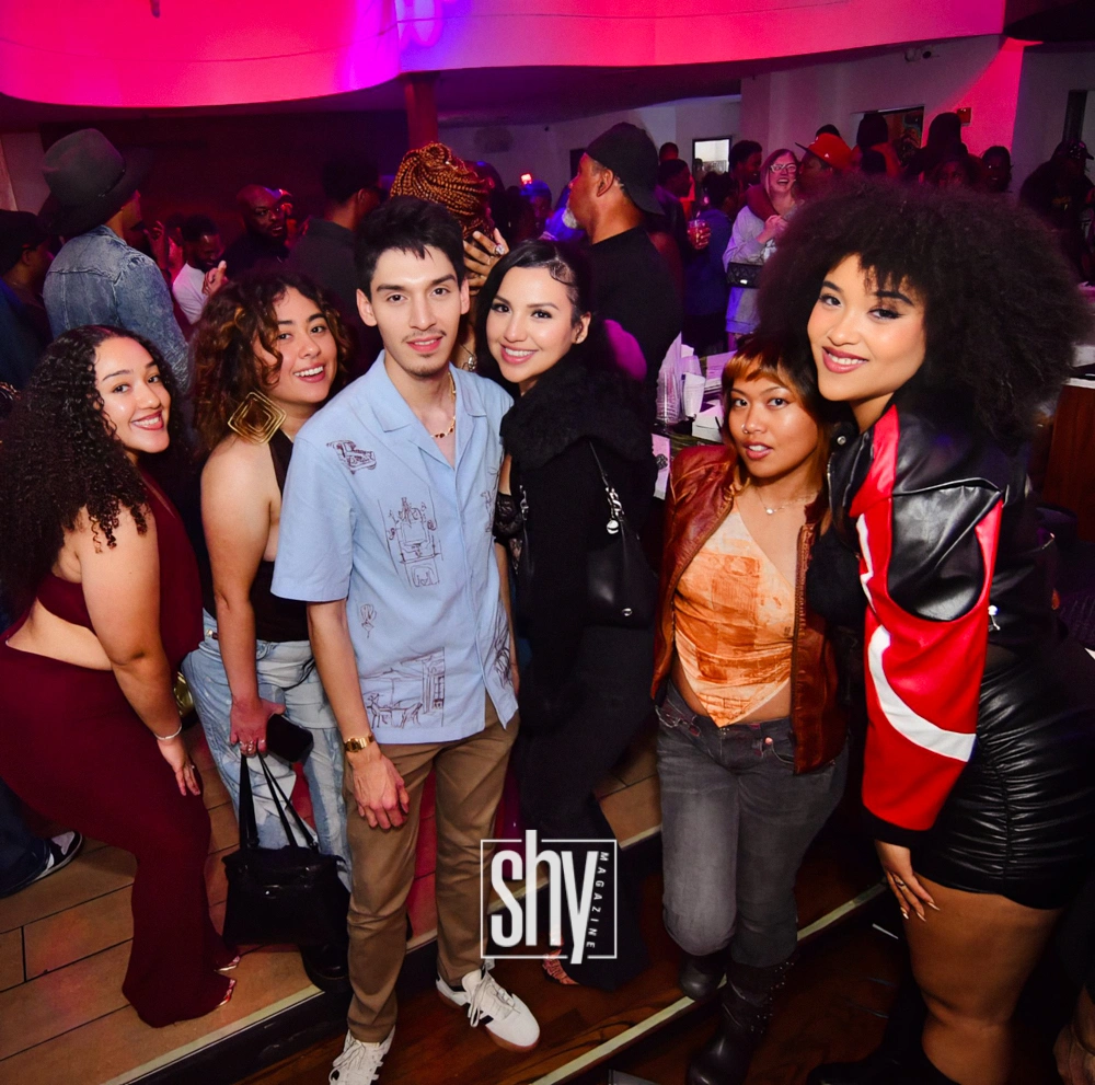 air lounge shy magazine 72